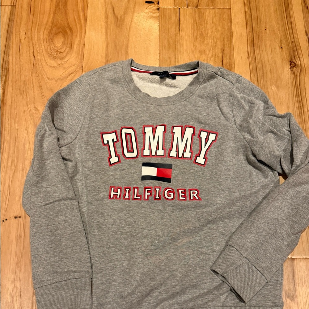 Tommy Hilfiger Gray Logo Crewneck Sweater